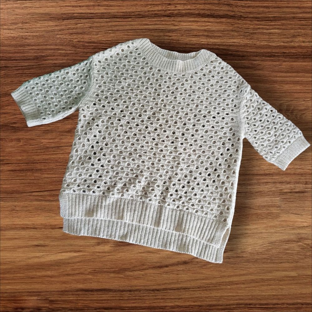 Ann Taylor size M Cream Knit Short-sleeve Sweater